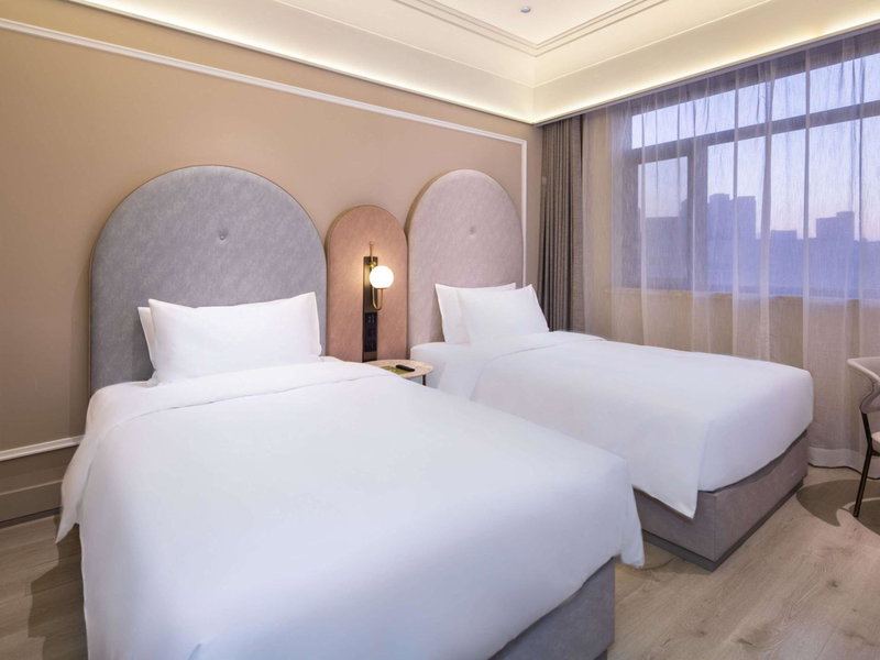 Mercure Qingdao Downtown, Qingdao, China