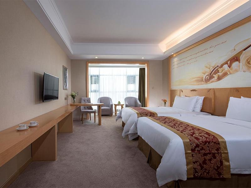 Vienna Hotel (Qionghai Yinhai Road), Qionghai, China