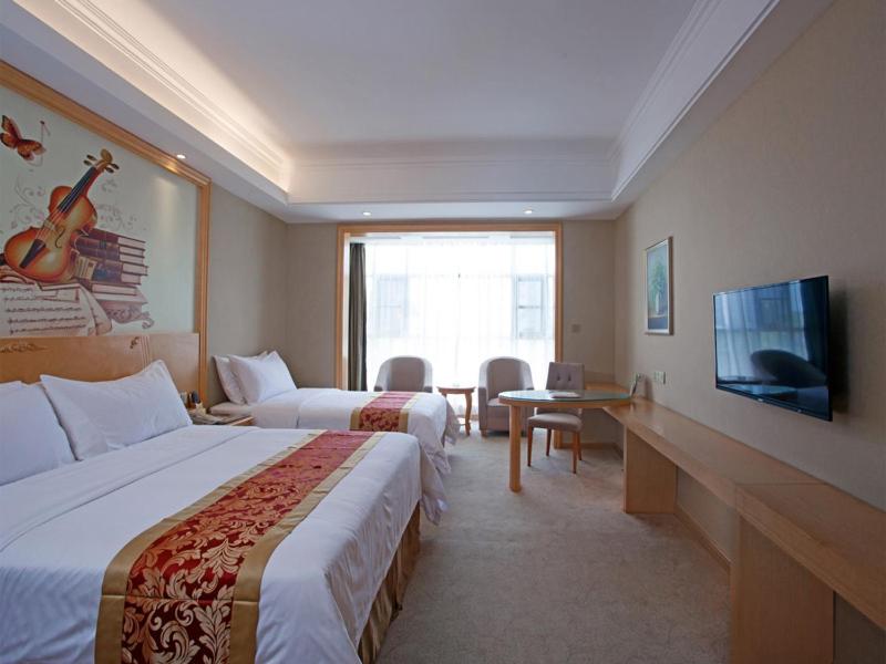 Vienna Hotel (Qionghai Yinhai Road), Qionghai, China
