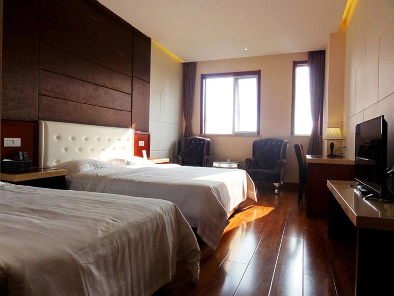 Hua Qi Kaiserdom Hotel Zhongshan Road St Michael's Cathedral and Zhanqiao Pier Qingdao, Qingdao, China