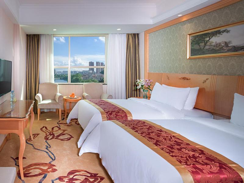 Vienna Hotel Shenzhen Guanlan Renming Road Heping, Tiantangwei, China