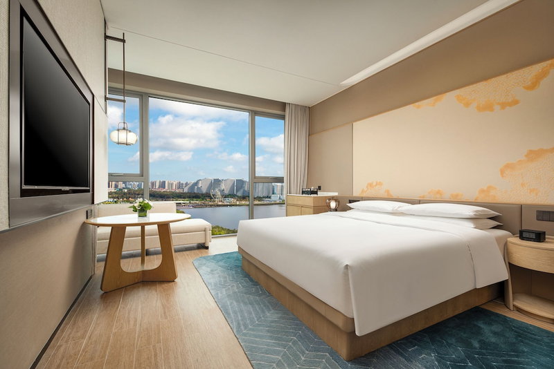 HUALUXE Resort Beihai Silver Beach by IHG, Beihai, China