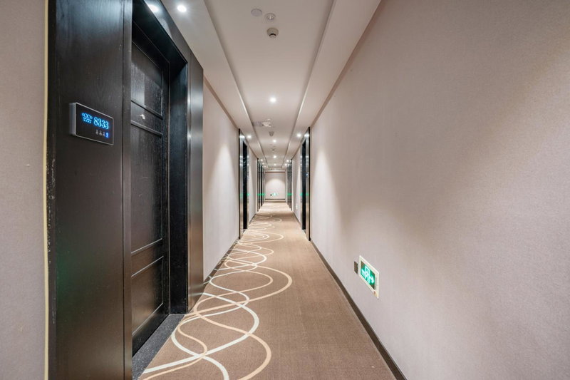 Pazhou XANA Deluxe International Hotel Pazhou Convention and Exhibition Center Changgang Metro Station Branch - Free Shuttle Bus to Canton Fair Complex Dur, Guangzhou, China