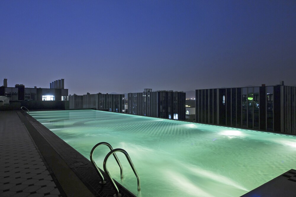 Lucid Xixi Hotel, China