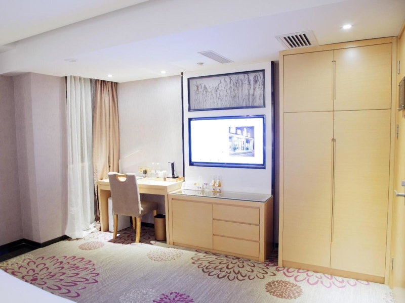 Lavande Hotel Dongguan Humen Square, Dongguan, China