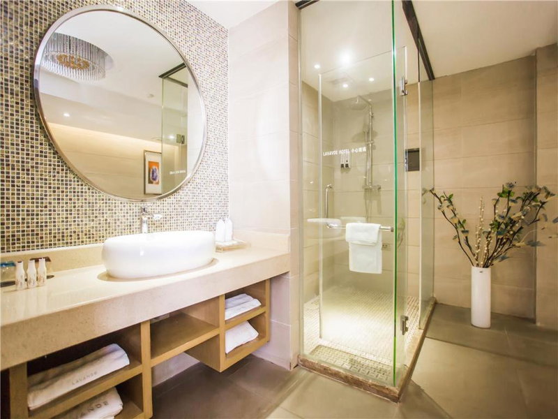 Lavande Hotel Zhanjiang Guomao, Zhanjiang, China