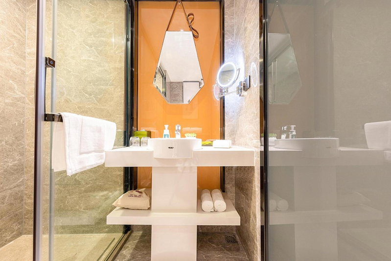 Atour Hotel Shenzhen Baoan Xixiang, Bao'an, China