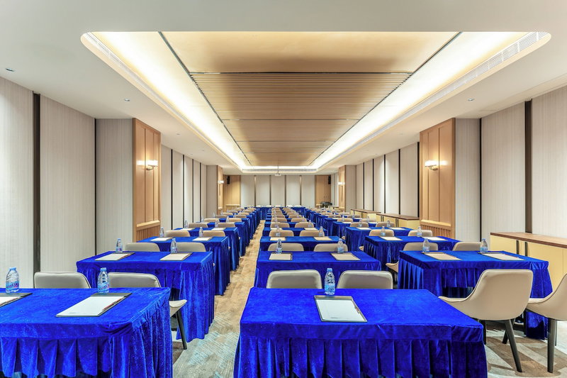 Holiday Inn Express Haikou World Trade Center by IHG, Haikou, China