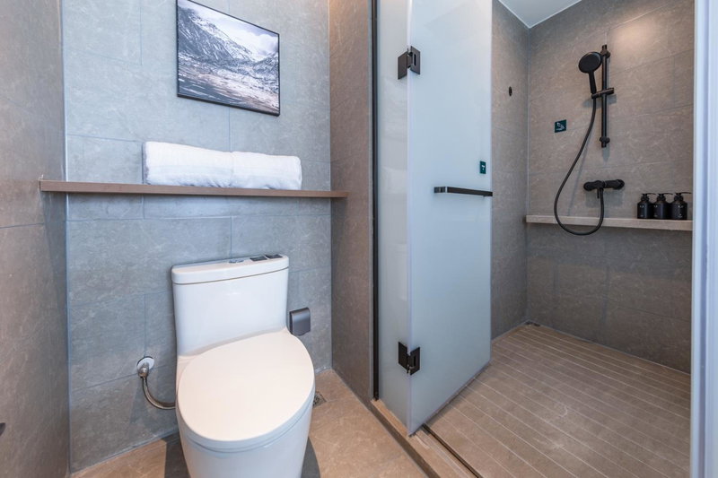 Atour Hotel Jinan Huashan Huanyu Max, Jinan, 中国