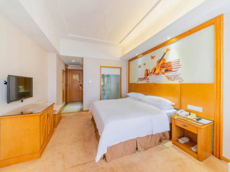 Vienna Hotel Shiyan Guangming Road, Shenzhen, 中国