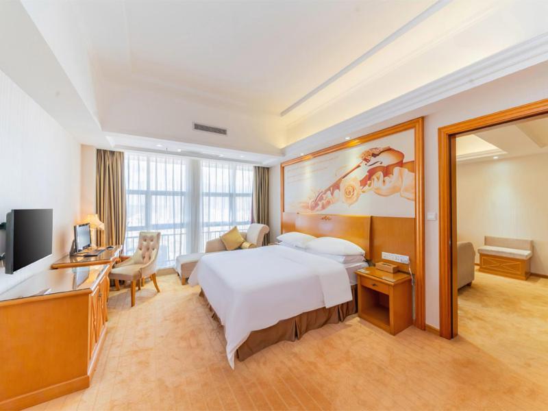 Vienna Hotel Shiyan Guangming Road, Shenzhen, 中国