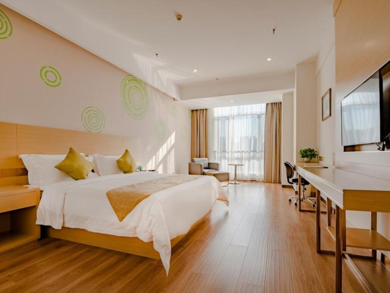 GreenTree Inn Taian High-speed Railway Station Lingshan Avenue Business Hotel, Tai'an, China