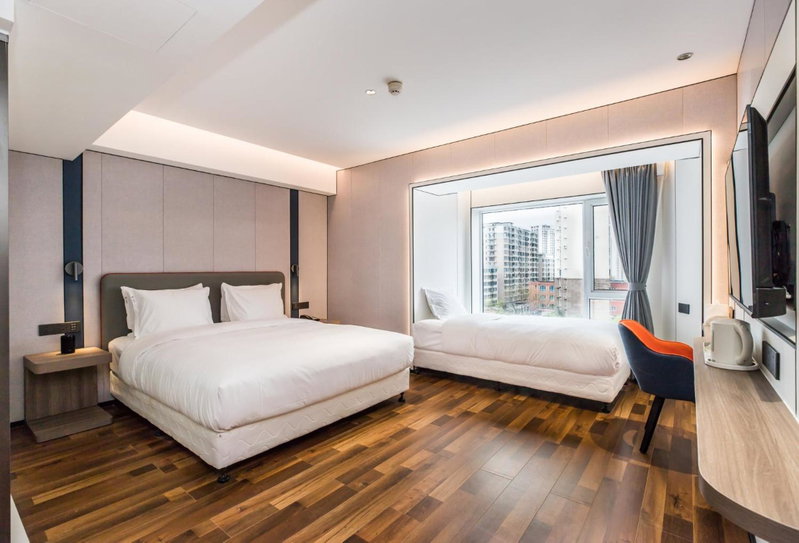 Holiday Inn Express Chengde Downtown by IHG, Chengde, China