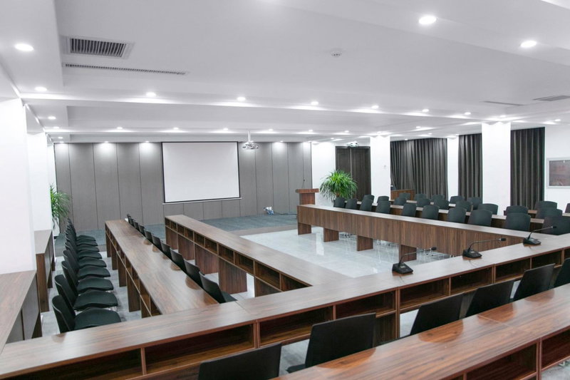 Holiday Inn Express Chengde Downtown by IHG, Chengde, China