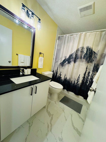 Avola Mountain Lodge, Avola, Canada