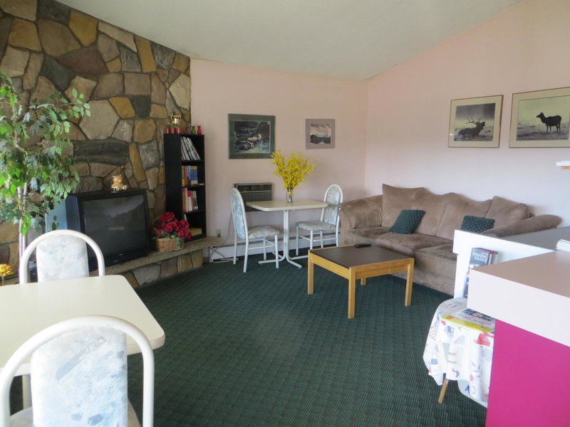 Howard Johnson by Wyndham Hinton, Hinton, Canada