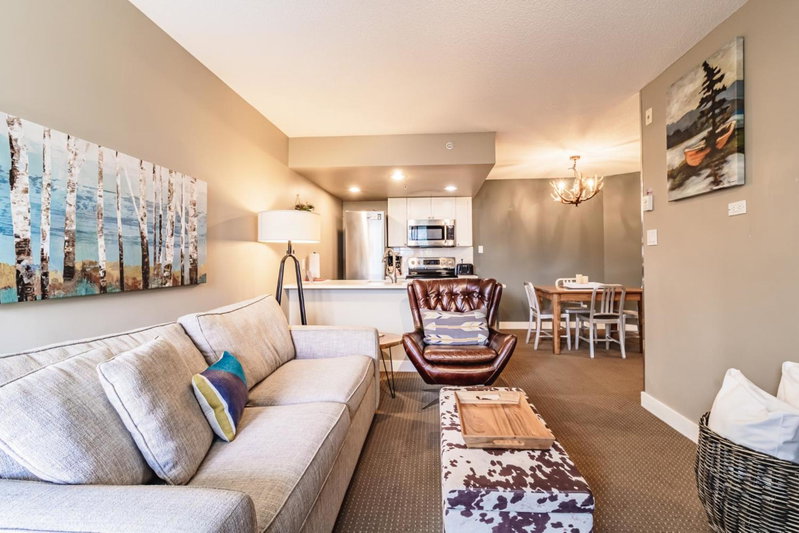 Cascade Lodge HOA by Elevate Vacations, Whistler, Канада