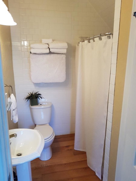 Hellemsfield Inn & bed and breakfast, Kingsville, Canada