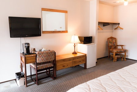 Pleasant Valley Motel, Houston, Canada