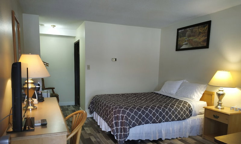 Pleasant Valley Motel, Houston, Canada