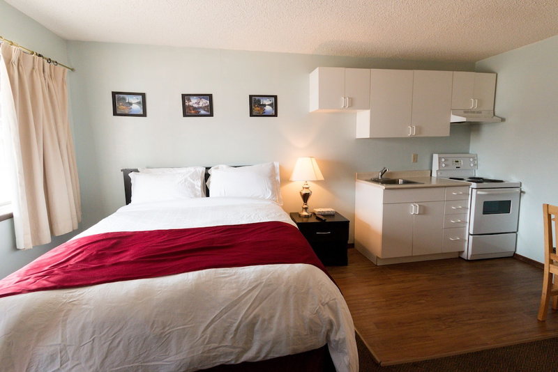 Pleasant Valley Motel, Houston, Canada
