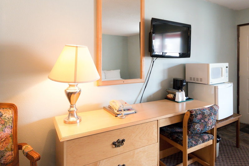 Pleasant Valley Motel, Houston, Canada
