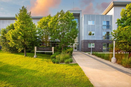 Barker Suites Southport, Portage La Prairie, Canadá