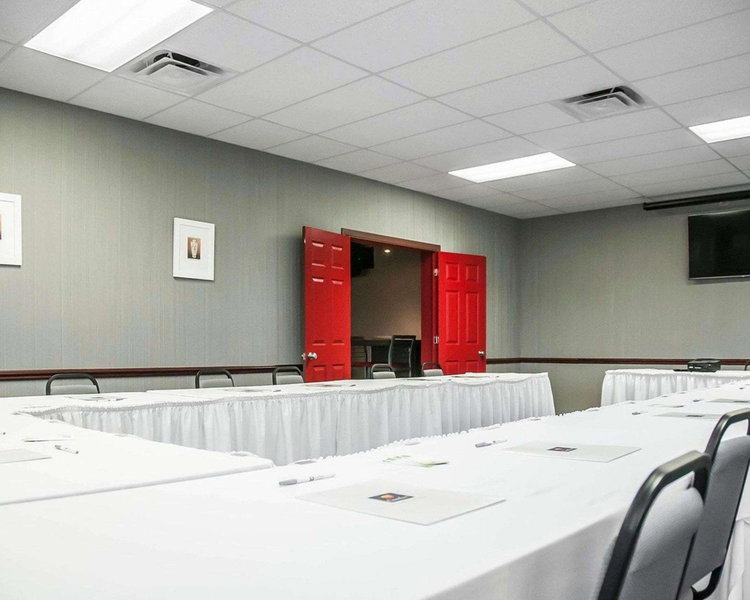 Comfort Inn Montreal - Laval - Highway 15, Laval, Canada