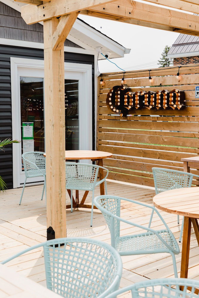 Hotel · The Kiwi Motel, Lambton Shores