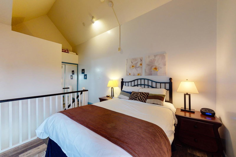 Condo 212 at North Creek Resort by Vacasa, Blue Mountains, Canada
