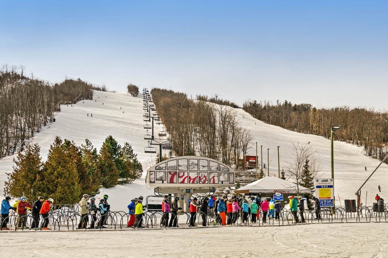 Condo 212 at North Creek Resort by Vacasa, Blue Mountains, Canada
