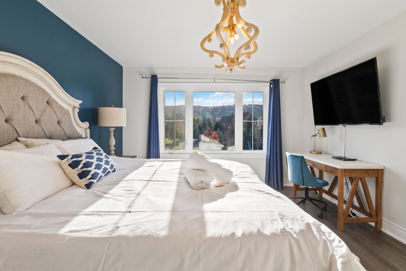 Historic Snowbridge Townhomes, The Blue Mountains, Канада