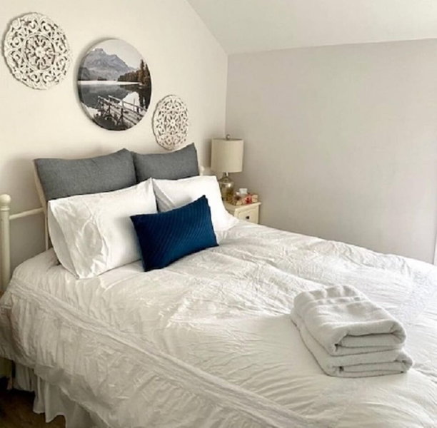 Rocklyn Inn Bed & Breakfast, Grey Highlands, Canada