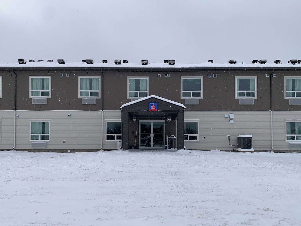 Studio 6 Hornepayne, ON, Canada