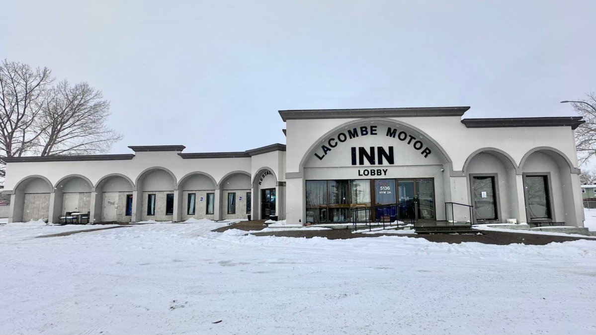 Hotel · Lacombe Motor Inn, Lacombe