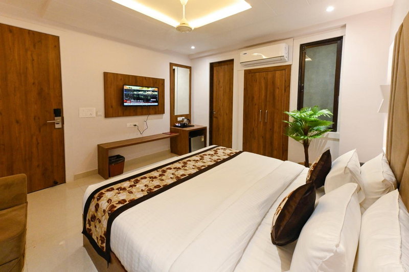 Hotel Avalon Palms Agra, Agra, India