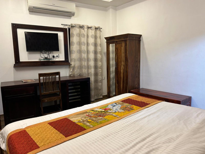 Hotel Jaisal Inn- Swimming Pool- Fort View Pure Veg Restaurant, Jaisalmer, Inde