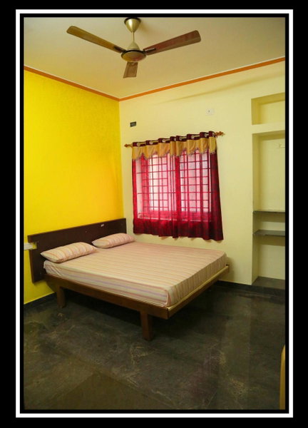 Pattiah Naidu Palace, Palani, India