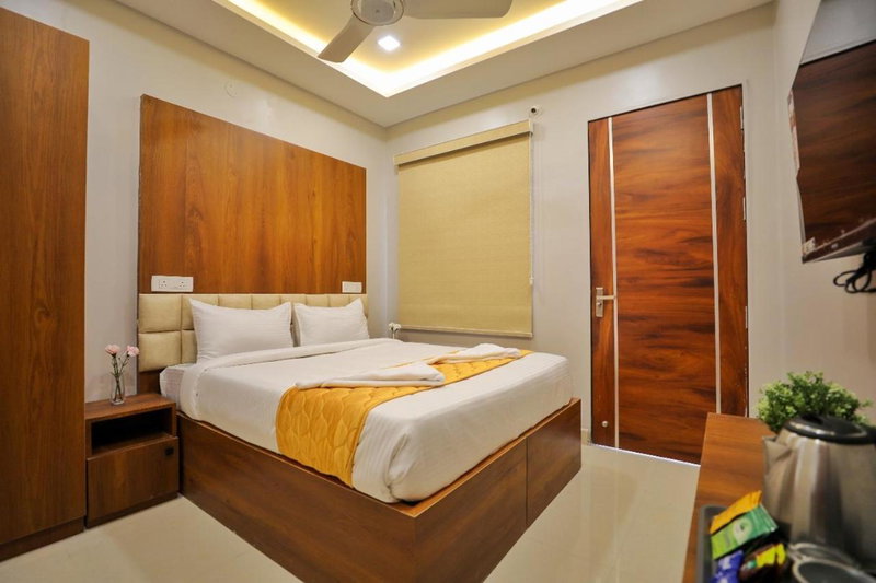 Hotel Ceasta US Consulate Hyderabad, Gachibowli, Gundipet, Индия