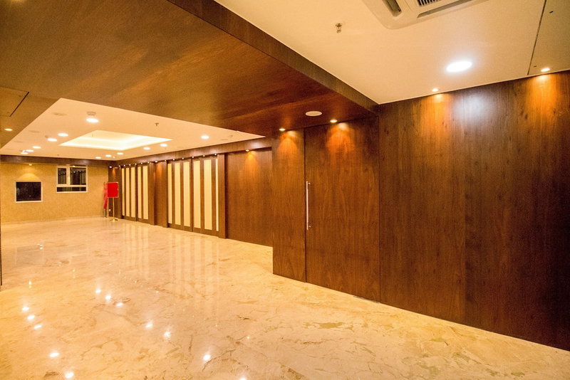 The Maureen, Bidhannagar, India