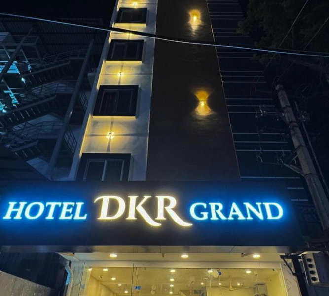 Hotel Dkr Grand, Tirupati, Индия