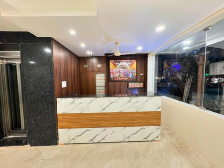 Hotel Dkr Grand, Tirupati, Индия