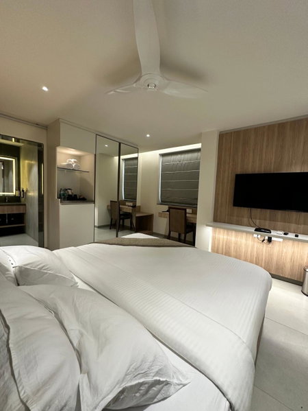 32 Urban by Akoya Hotels - Gachibowli, West Hyderabad, Hyderabad, Индия
