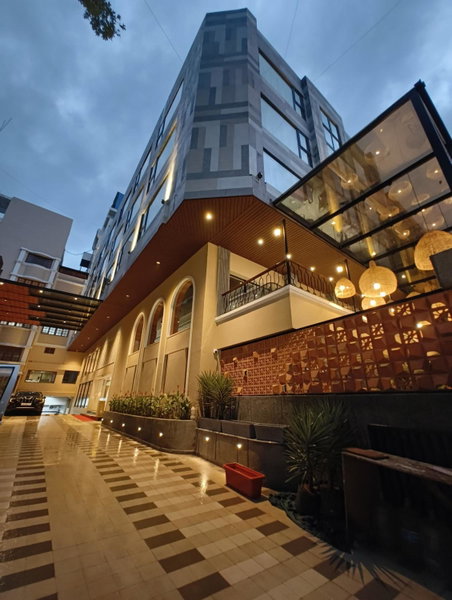 The Luxant Hotel, Bangalore, Индия