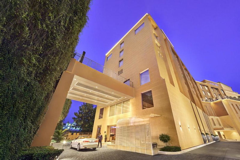 Vivanta Jammu City Centre, Jammu, Индия