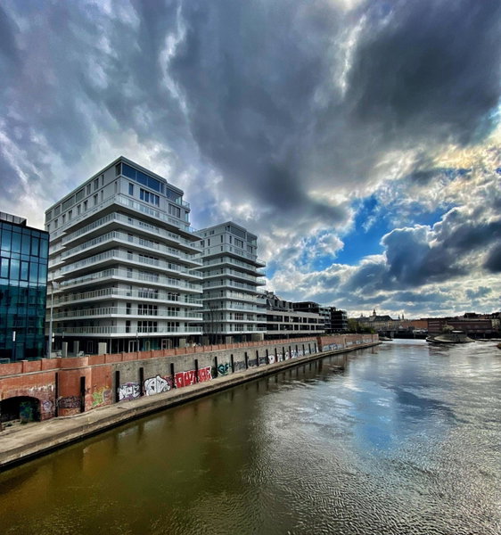Piękny Apartament nad Odrą w centrum Wrocławia, Wrocław, Poland
