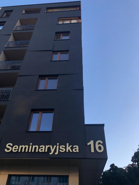 Klimatyzowany Apartament ROMA z garażem podziemnym, Kielce, Polonia