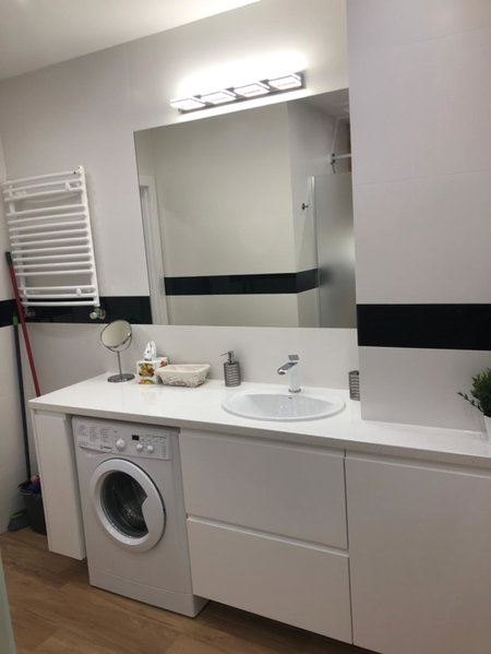 Klimatyzowany Apartament ROMA z garażem podziemnym, Kielce, Polonia