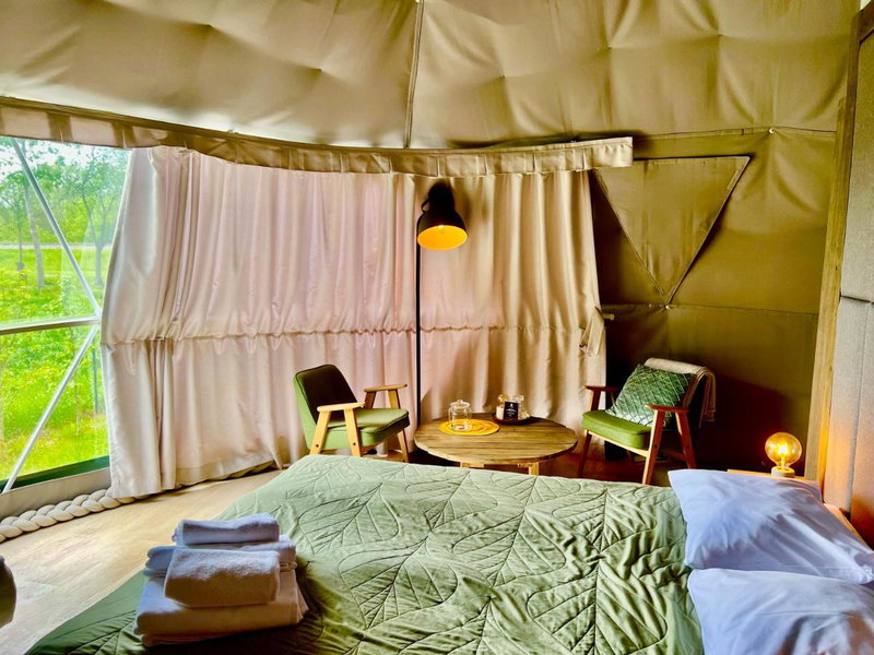 Na Skraju Lasu Domek na Drzewie & Glamping, Kazimierz Dolny, Poland