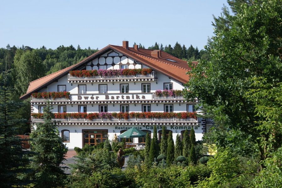 Dwór Bartnika, Narewka, Poland